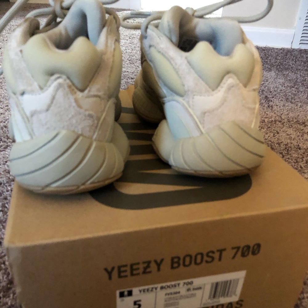 Yeezy 500